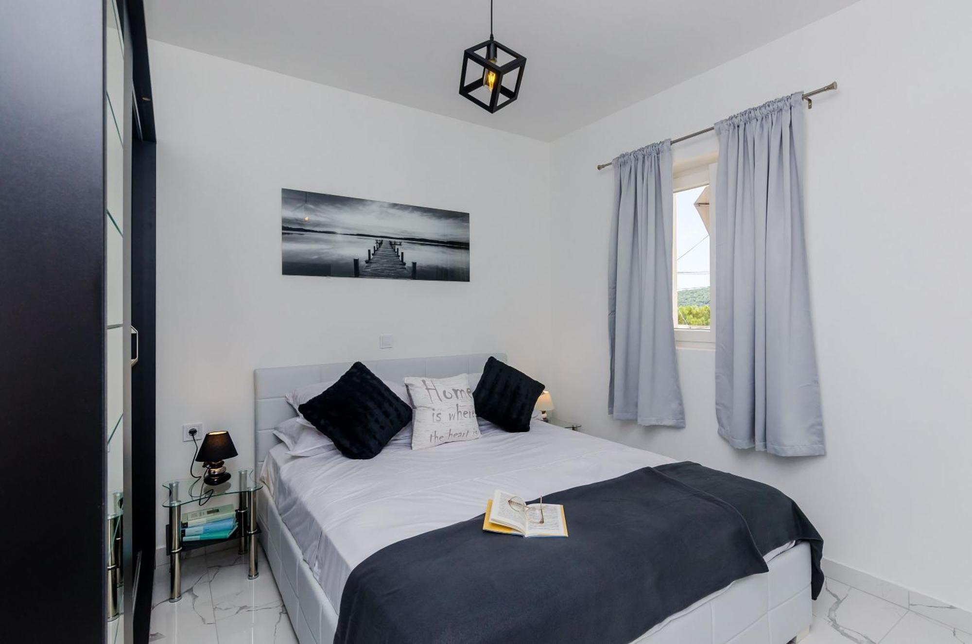 Mata Family Apartments Molunat Eksteriør billede